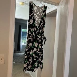 Wrap dress - sleeve less